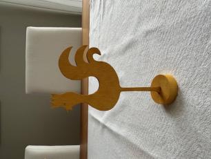  P&aring;sktupp i tr&auml; 13 cm - Gul - Nostalgiska.se