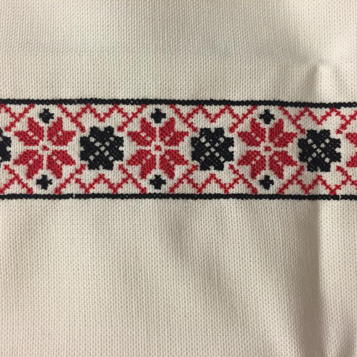 Bild 4,  Broderad väggbonad 